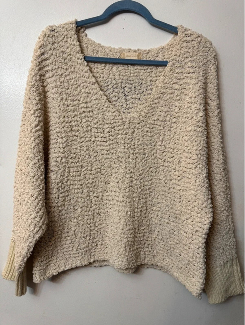 Altar'd State Cream Sydney Popcorn Knit V-Neck Sweater Size Large